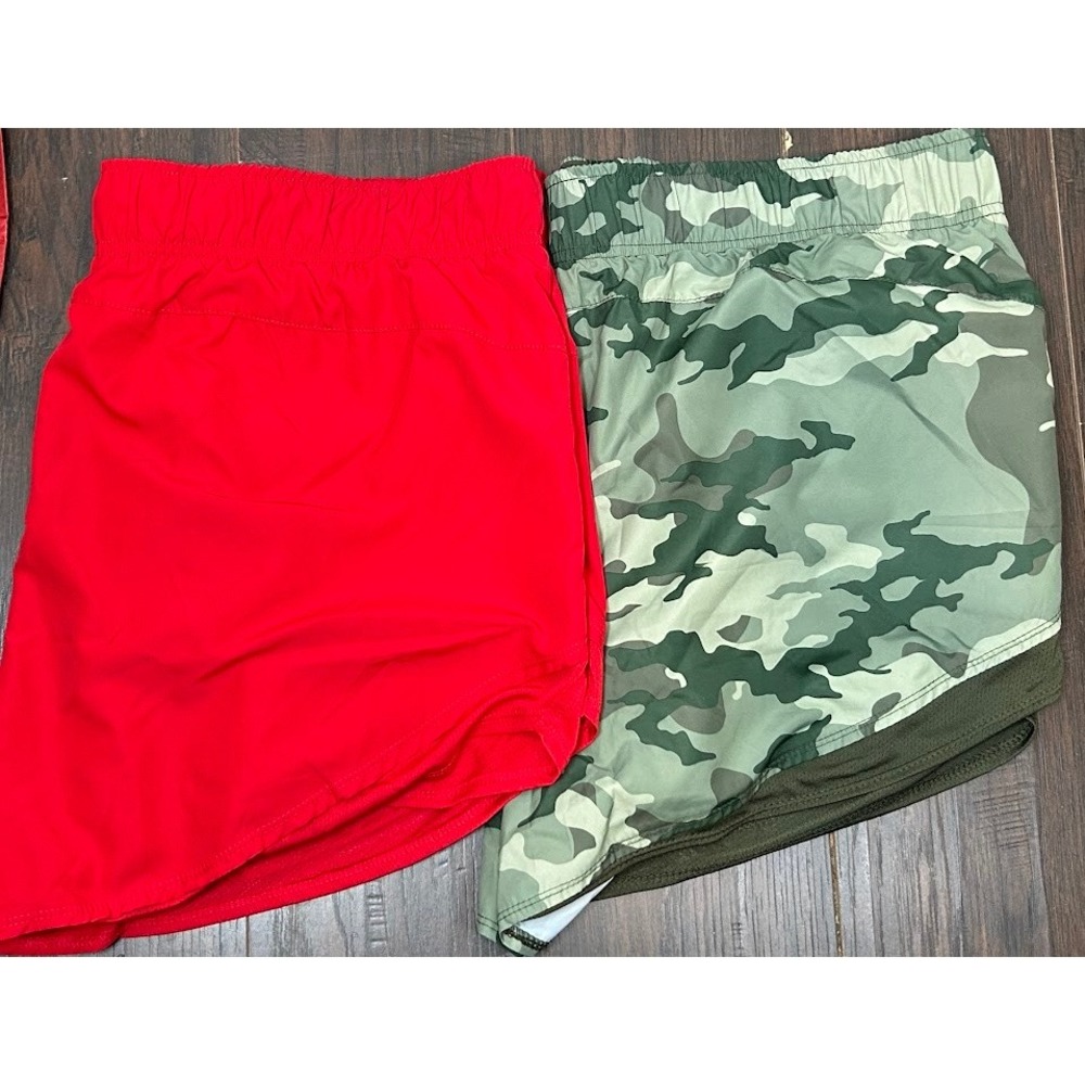 2 Athletic Works Womens XXL (20) Running Shorts With Liner Red & Green Camo